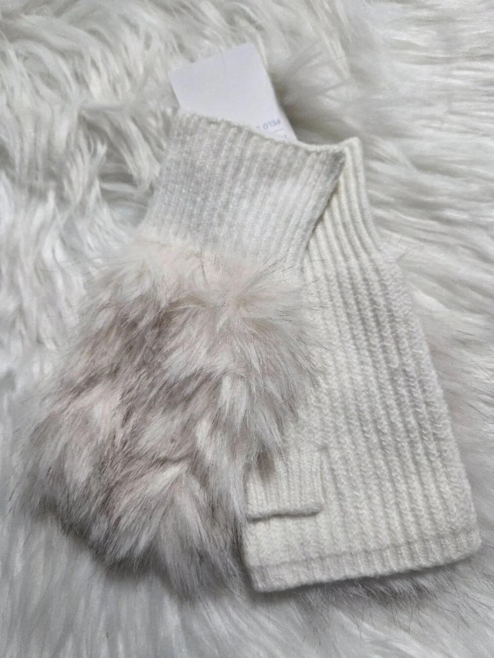Old Navy Faux-Fur Fingerless Gloves